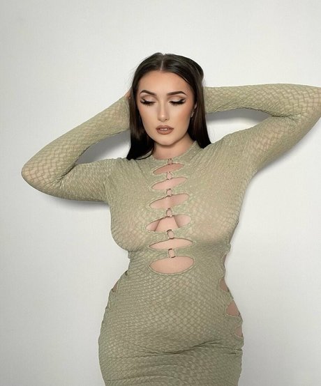 Sammie Warren ポルノスター ヌード 写真