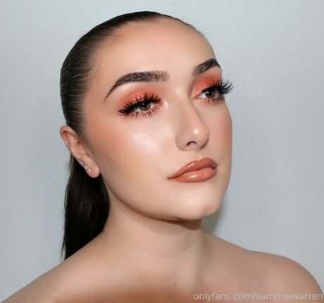 Sammie Warren xxxモデル 写真