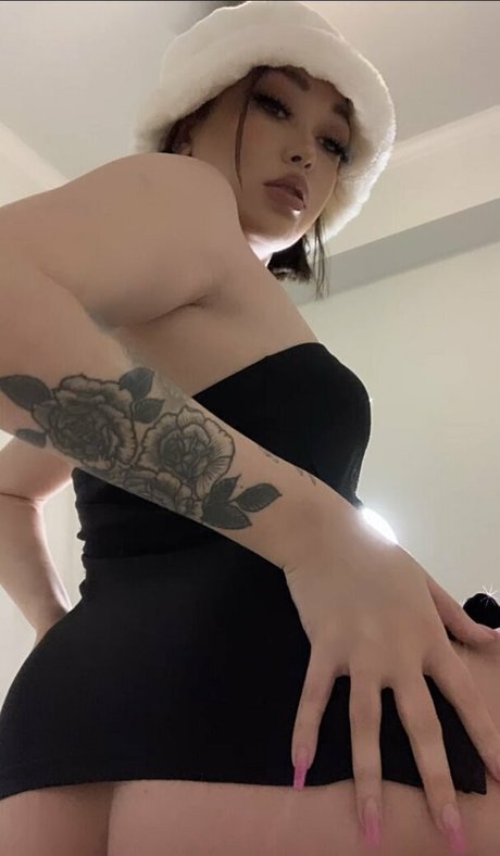 ダーティトークJOI オンリーファンズ ヌード 写真