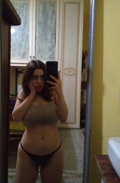 Alessia Ancler ポルノスター エロティック 写真