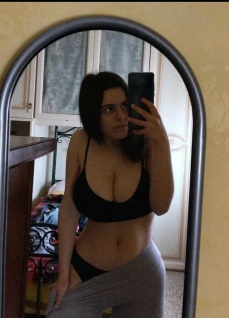 Alessia Ancler セクシーモデル 写真