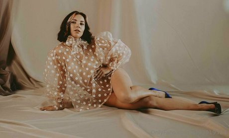 fairy gloria ポルノモデル 画像