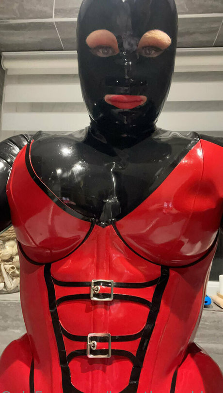 bee the rubber doll 素敵なスター 写真