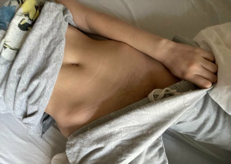 Paupauline ホットなスター ギャラリー