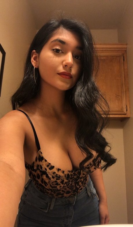 Chloe Medina ホットなスター 写真