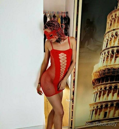 yourredlady 完璧なスター 画像