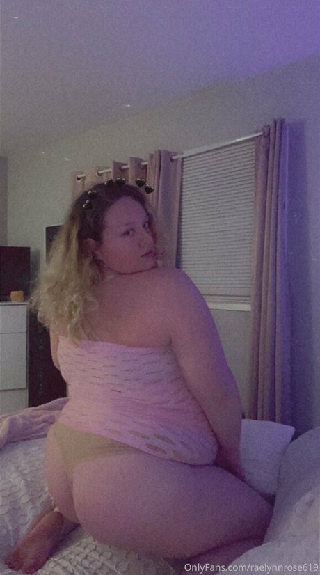 raelynnrose619 ヌードモデル 画像