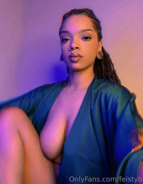 Feistybadazz profile image