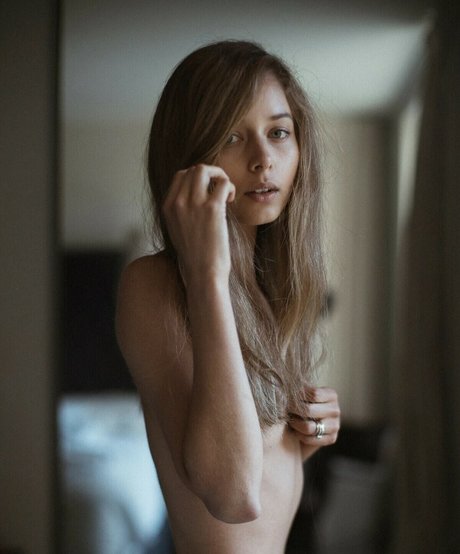 赤毛の熟女オンリーファンズ アダルト 写真