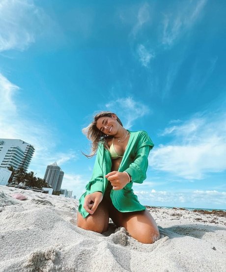 Hopie Schlenker セックスモデル 写真