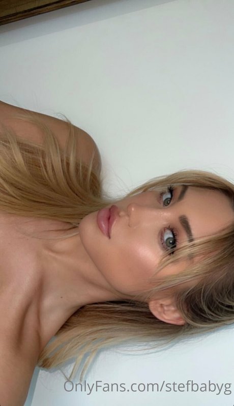 Stefanie Knight hd top fotos