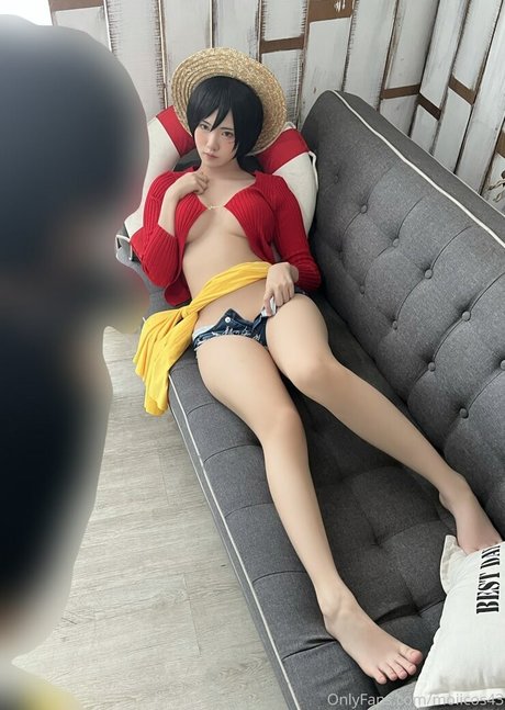 kniebeugenreiten nur fans nacktheit hd bilder