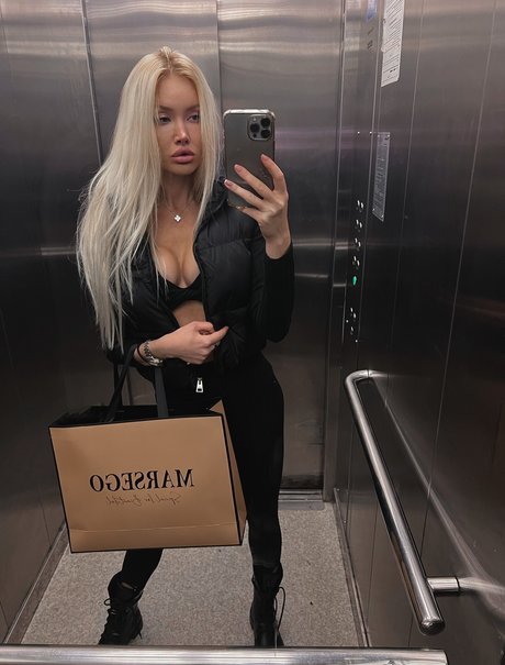 Jull Dolly freie pornographische galerie