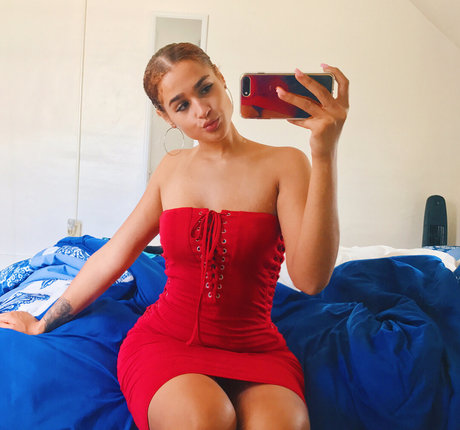 asiatische große brüste nur fans pornografische bild