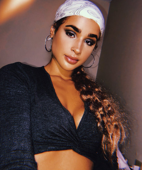 sexy onlyfans exklusive top bild