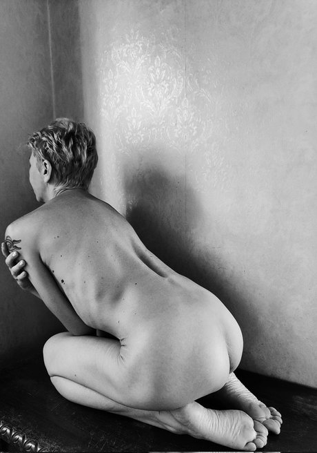 Blue Domino73 erwachsene kunst galerien