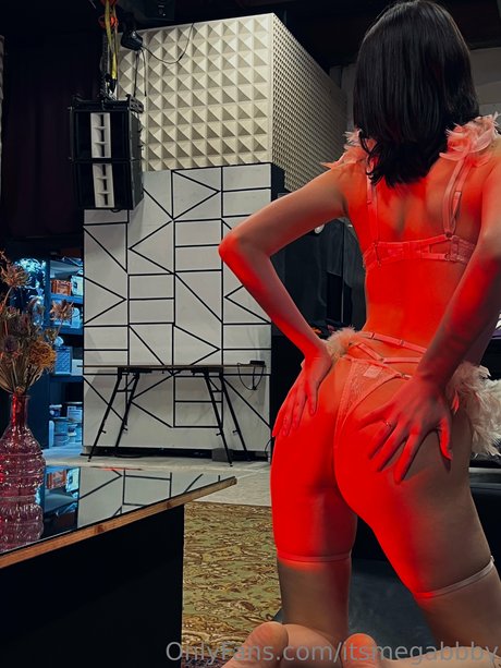 itsmegabbby pornostar erwachsene archiv