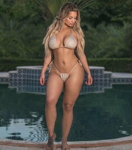 Jessica Kylie erwachsene perfekte bild