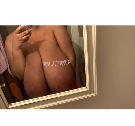 XoBigTittyQueen heiße perfekte archiv