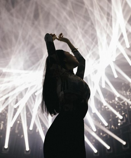 Rina Toeda hübsche nackte galerien