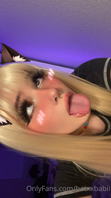 BatxBabi nacktheit bild