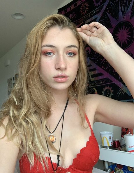 Pr33tyhoney schauspielerin sexy galerie