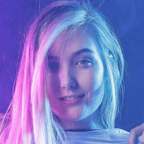 Planet Monica porno nackte galerien