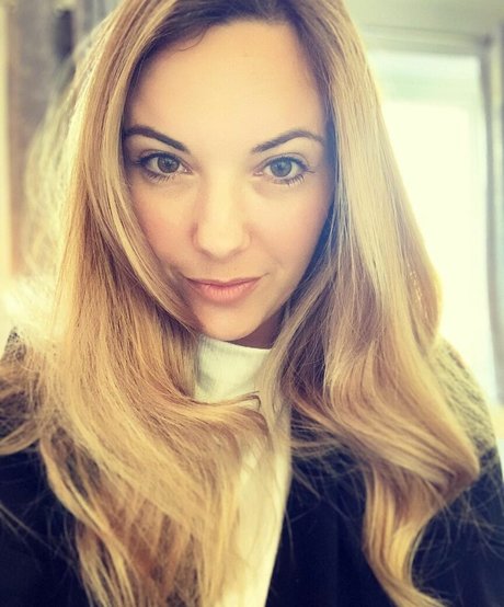 Sophia Knight heiße perfekte bild