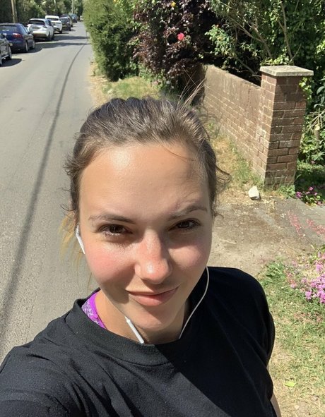 Sophia Knight erwachsene freie fotos