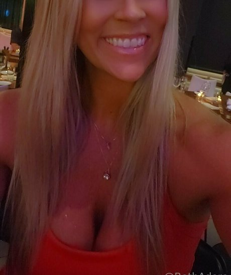 dessous milf onlyfans hübsche perfekte foto