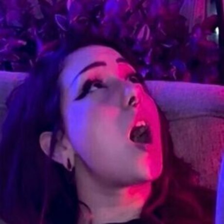 Feryn Suicide porno xxx fotos