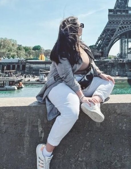 Sapir Sol model heiße galerien