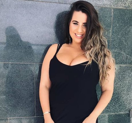 Sapir Sol porno pornostar bild