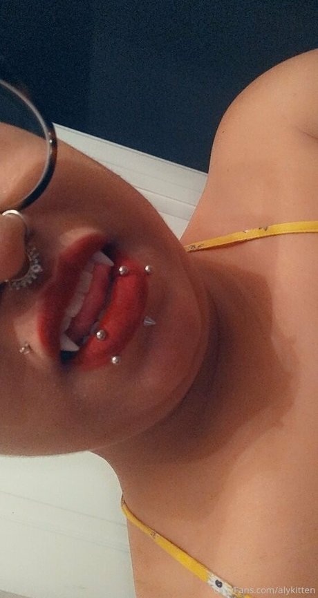 raeraejiggles kostenlose porno fotos