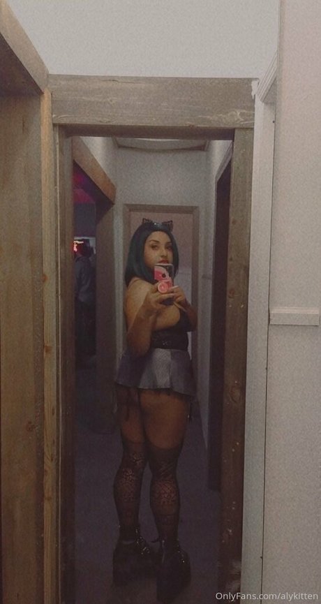 raeraejiggles xxx hübsche foto