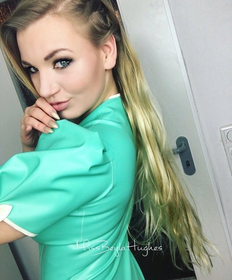 Beyla Hughes erotische pornografische fotos