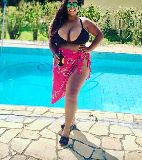 bi anchi00 heiße nacktheit foto