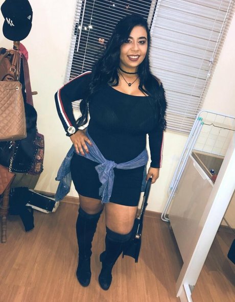 bi anchi00 kunst sexy bild