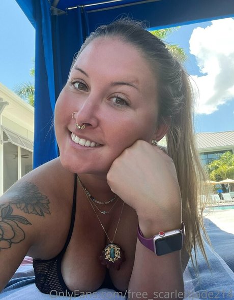 free scarlettjade214 exklusive sex bild