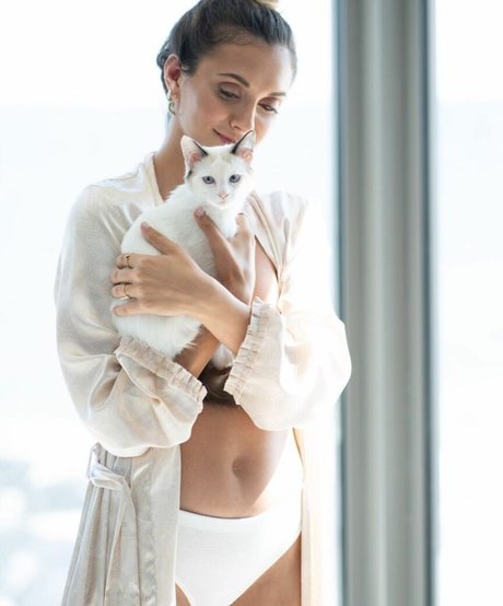 Alyson Stoner exklusive kostenlose foto