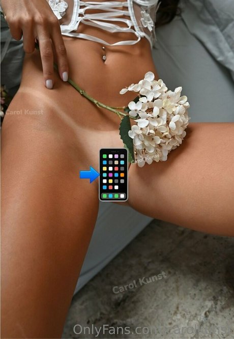 carolkunst schauspielerin nackte fotos