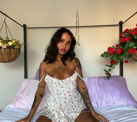 GaiaEmbodiment schauspielerin nacktheit galerien