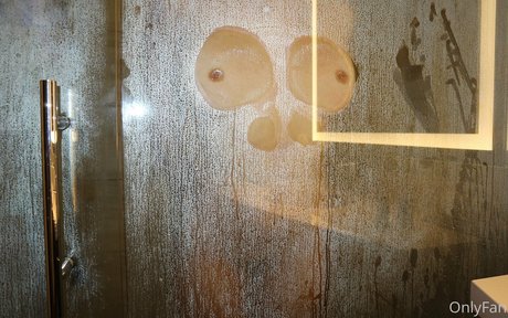 blonde gangbang-onlyfans kostenlose archiv