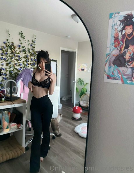 cloudrosies model sex foto