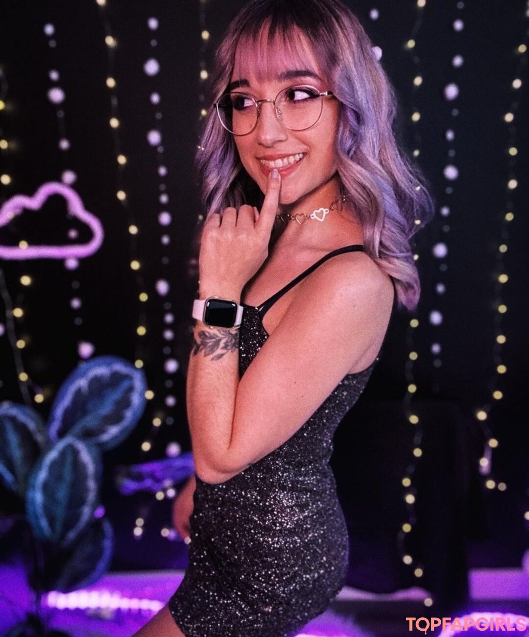 Maya ASMR erotische nacktheit fotos