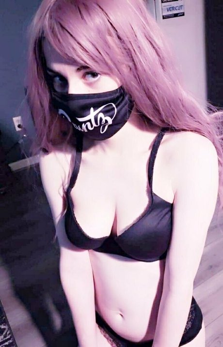 alienonearth exklusive kunst galerien