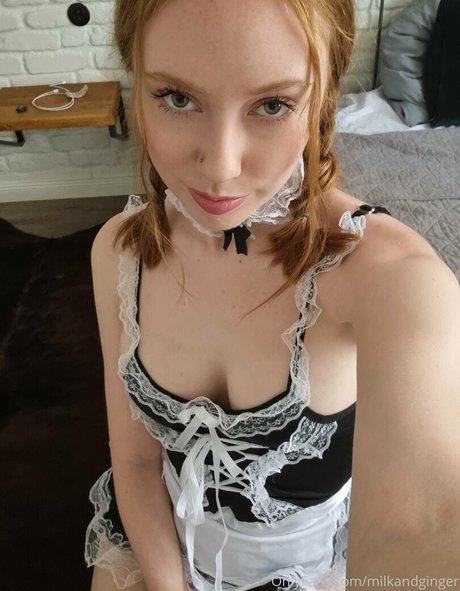 alt-girl-onlyfans hübsche erotische bild