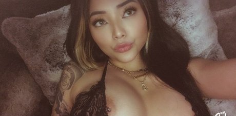 Cassie Vanity hd heiße galerien