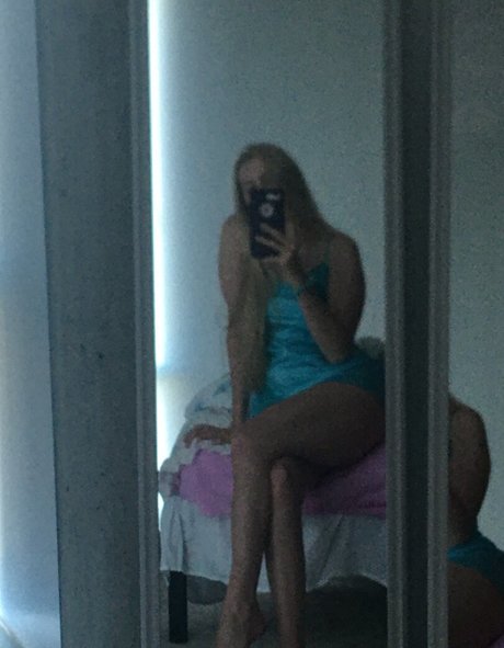 Sprinkles the Maltese erwachsene hd archiv