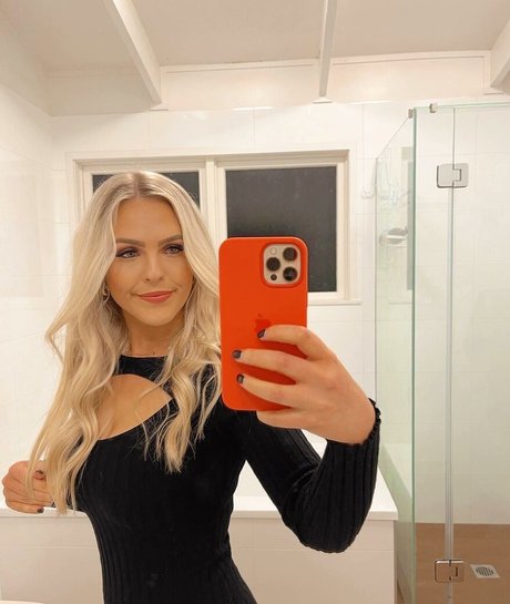 ellaredmond xxx foto